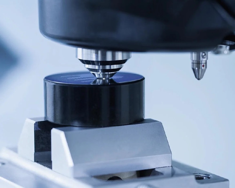 Shop Hardness Tester for Material Testing and QC